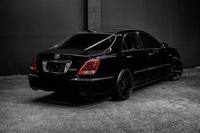 2004 Toyota Crown - Thumbnail