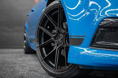 2014 Holden Commodore - Thumbnail