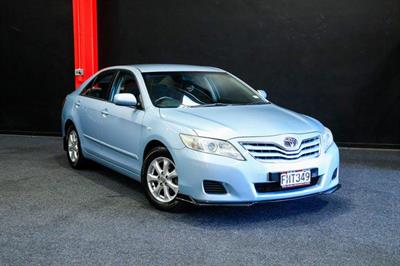 2010 Toyota Camry - Thumbnail