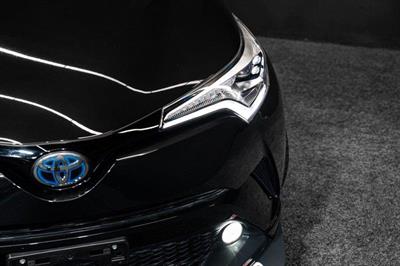 2017 Toyota C-HR - Thumbnail