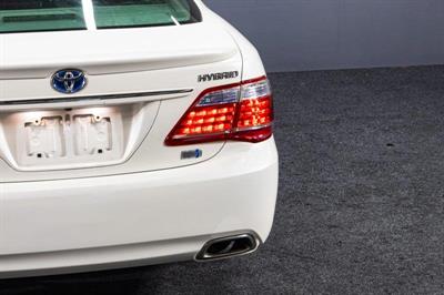 2012 Toyota Crown - Thumbnail