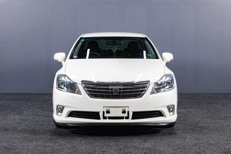 2012 Toyota Crown