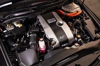 2015 Lexus IS 300h - Thumbnail