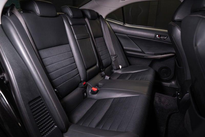 2015 Lexus IS 300h
