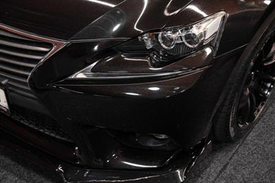2015 Lexus IS 300h - Thumbnail