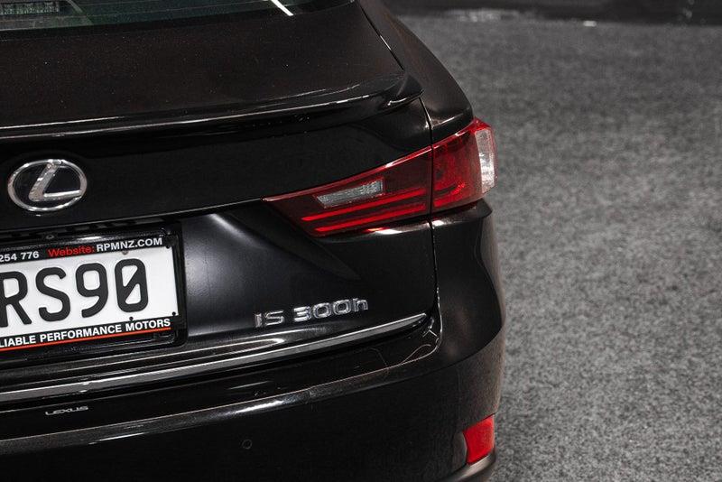 2015 Lexus IS 300h
