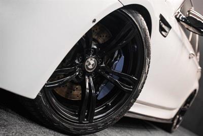 2012 BMW M5 - Thumbnail