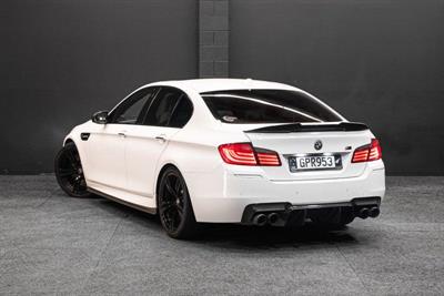 2012 BMW M5 - Thumbnail