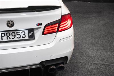 2012 BMW M5 - Thumbnail