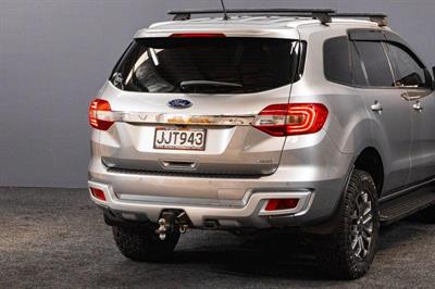2015 Ford Everest - Thumbnail
