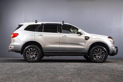 2015 Ford Everest - Thumbnail