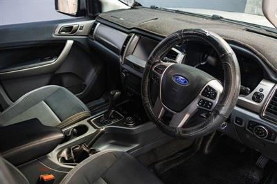 2015 Ford Everest - Thumbnail