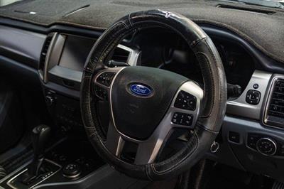 2015 Ford Everest - Thumbnail