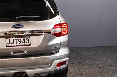 2015 Ford Everest - Thumbnail