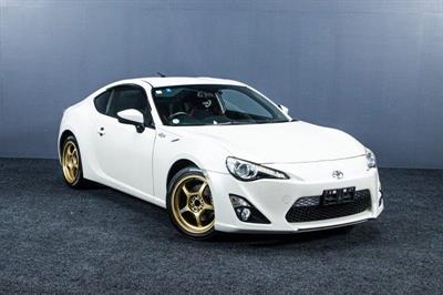 2014 Toyota 86 - Thumbnail