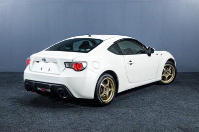 2014 Toyota 86 - Thumbnail