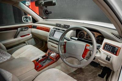 2000 Toyota Crown - Thumbnail