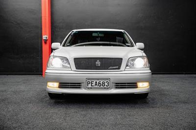 2000 Toyota Crown - Thumbnail