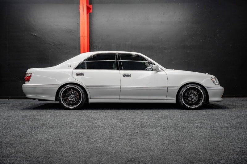 2000 Toyota Crown