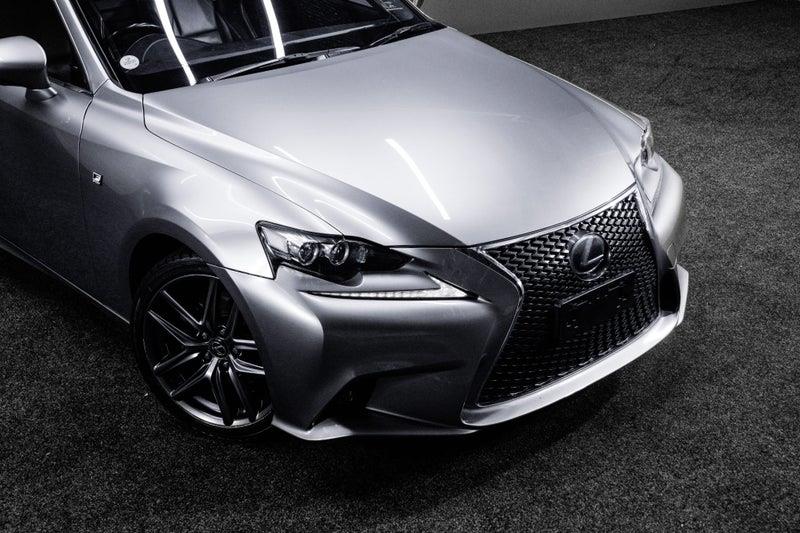 2013 Lexus IS 300h