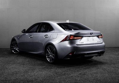 2013 Lexus IS 300h - Thumbnail