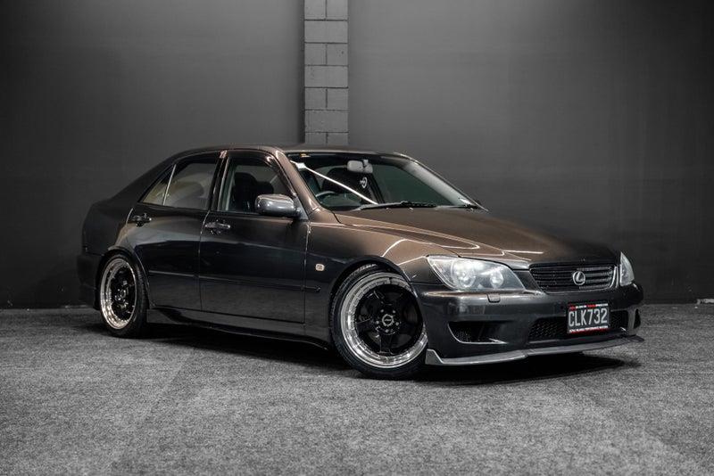 2005 Lexus IS 200