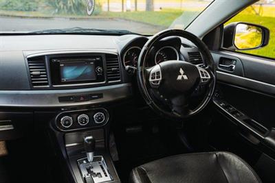 2016 Mitsubishi Lancer - Thumbnail