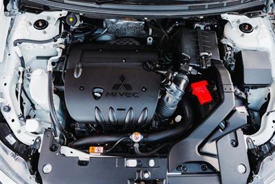 2016 Mitsubishi Lancer - Thumbnail