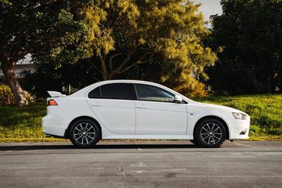 2016 Mitsubishi Lancer - Thumbnail
