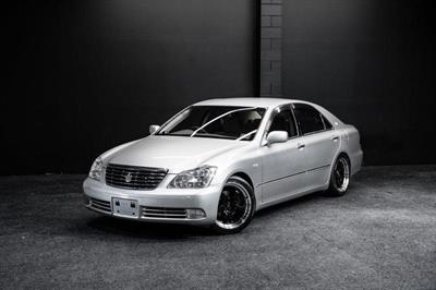 2004 Toyota Crown