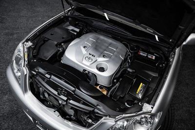 2004 Toyota Crown - Thumbnail