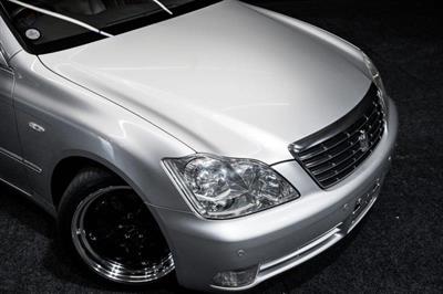 2004 Toyota Crown - Thumbnail