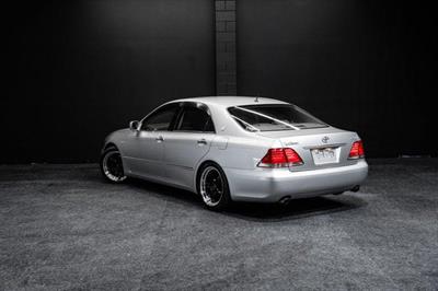 2004 Toyota Crown - Thumbnail