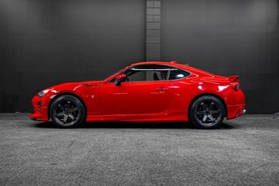 2016 Toyota 86 - Thumbnail