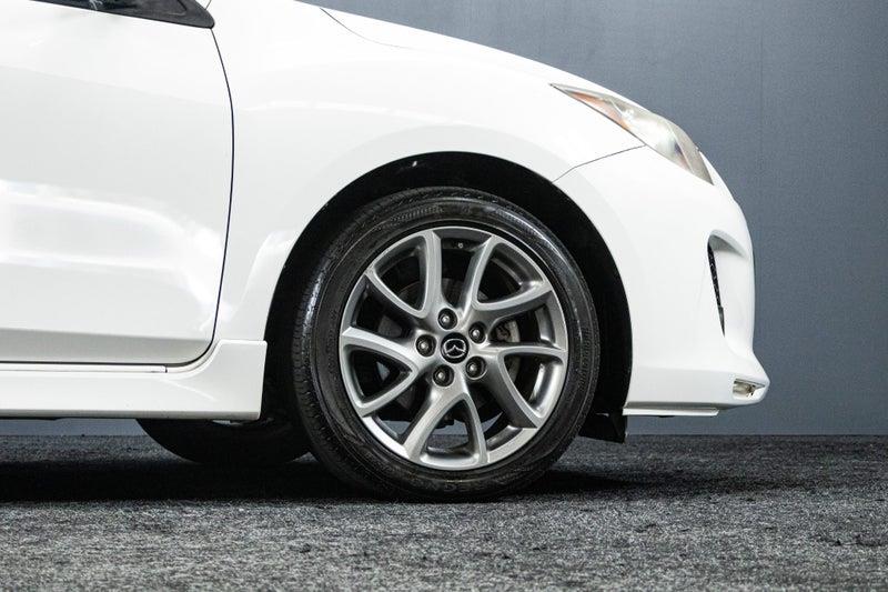 2013 Mazda Axela