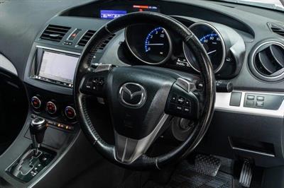 2013 Mazda Axela - Thumbnail