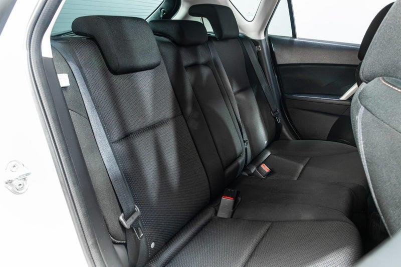 2013 Mazda Axela