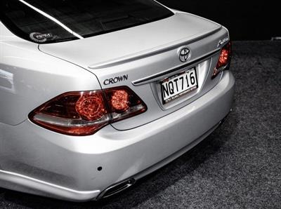 2009 Toyota Crown - Thumbnail