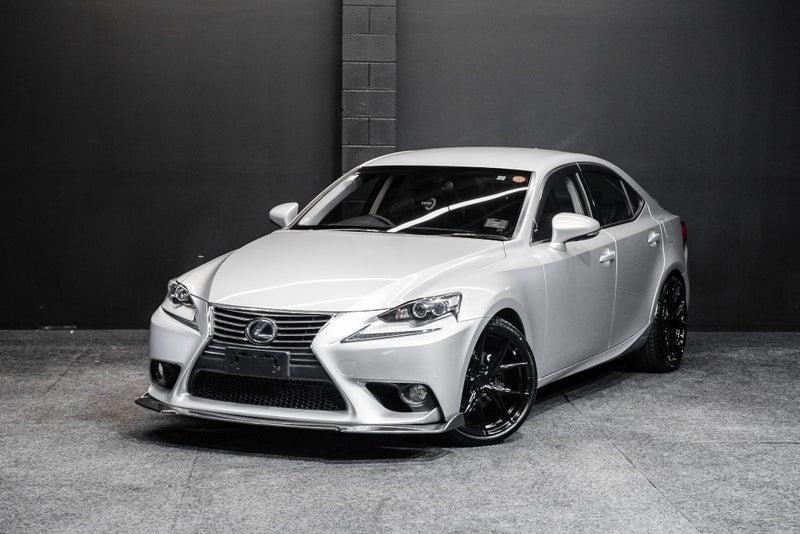 2013 Lexus IS 300h