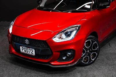 2022 Suzuki Swift - Thumbnail
