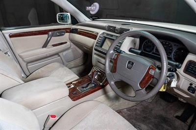 2003 Toyota Crown - Thumbnail