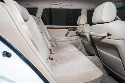 2003 Toyota Crown - Thumbnail