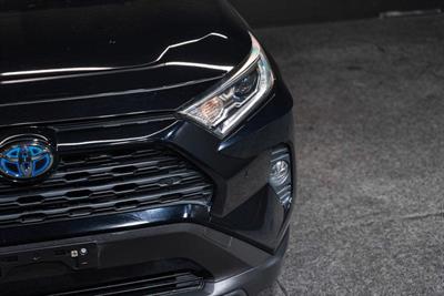 2019 Toyota RAV4 - Thumbnail