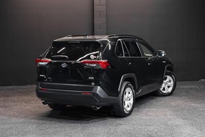 2019 Toyota RAV4 - Thumbnail
