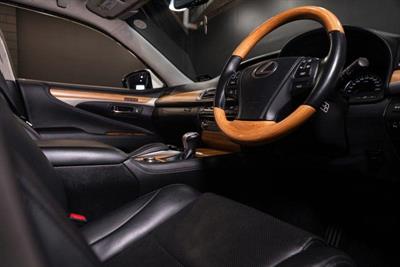 2012 Lexus LS 460 - Thumbnail
