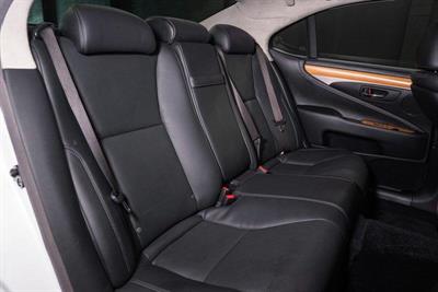 2012 Lexus LS 460 - Thumbnail
