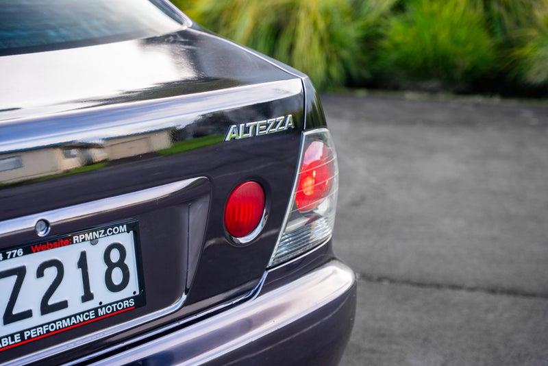 2002 Toyota Altezza