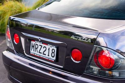 2002 Toyota Altezza - Thumbnail