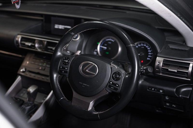 2014 Lexus IS 300h