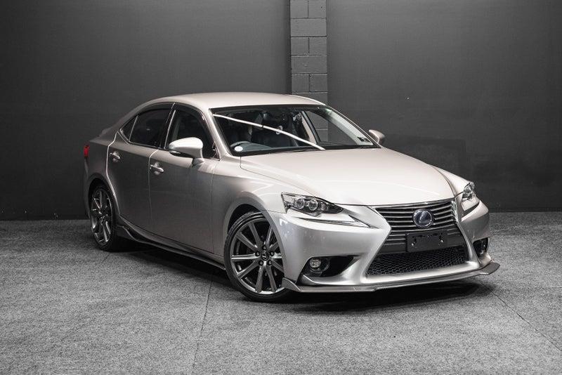 2014 Lexus IS 300h
